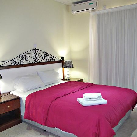 Mackenzie Beach Hotel Ларнака Екстер'єр фото