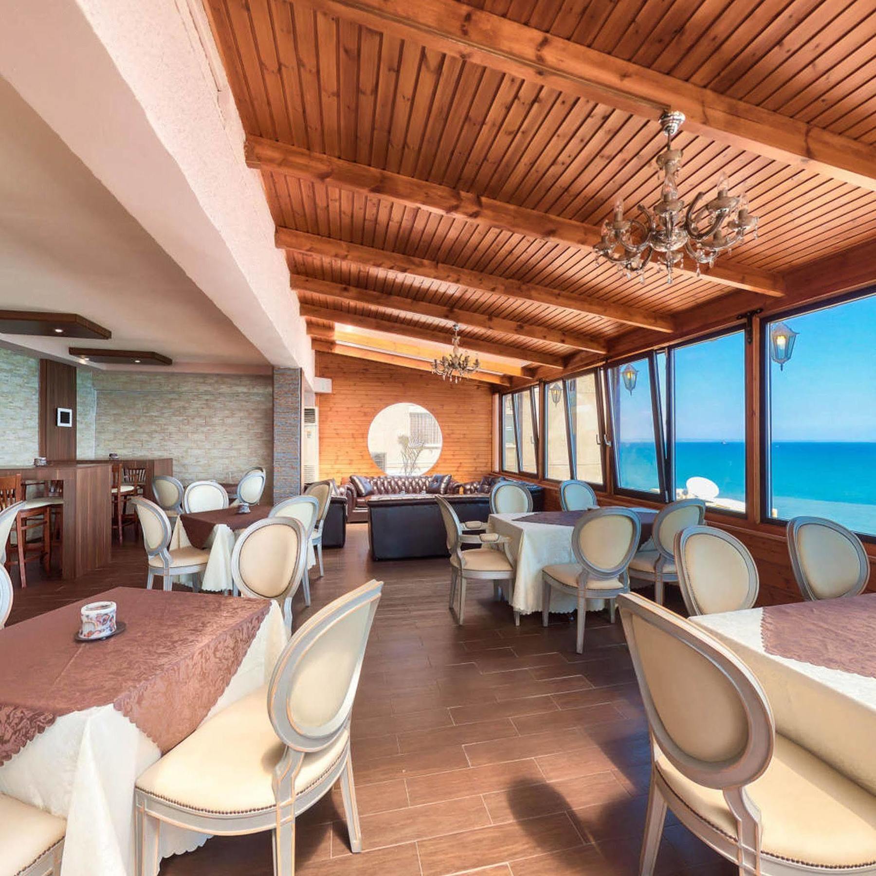 Mackenzie Beach Hotel Ларнака Екстер'єр фото