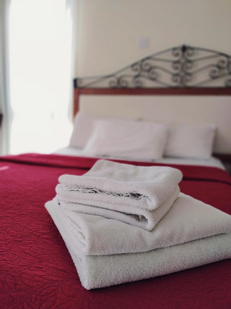 Mackenzie Beach Hotel Ларнака Екстер'єр фото